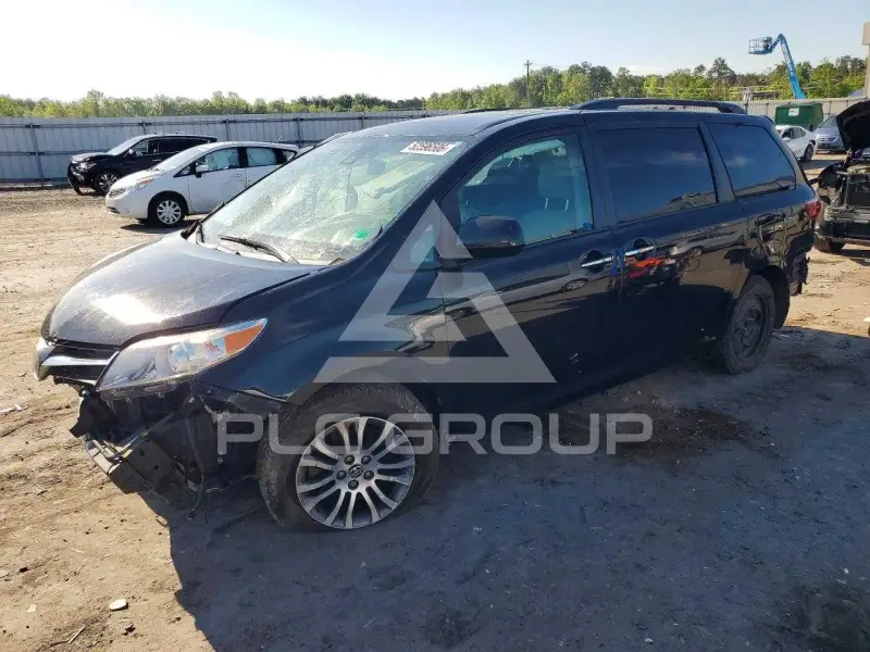 2019 Toyota SIENNA фото