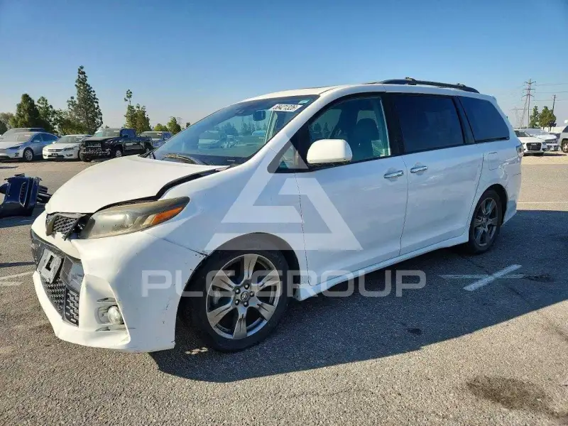 2019 Toyota SIENNA photo