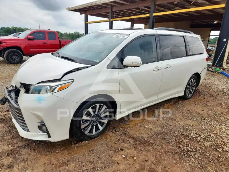 2019 Toyota SIENNA photo