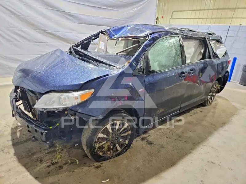 2019 Toyota SIENNA photo