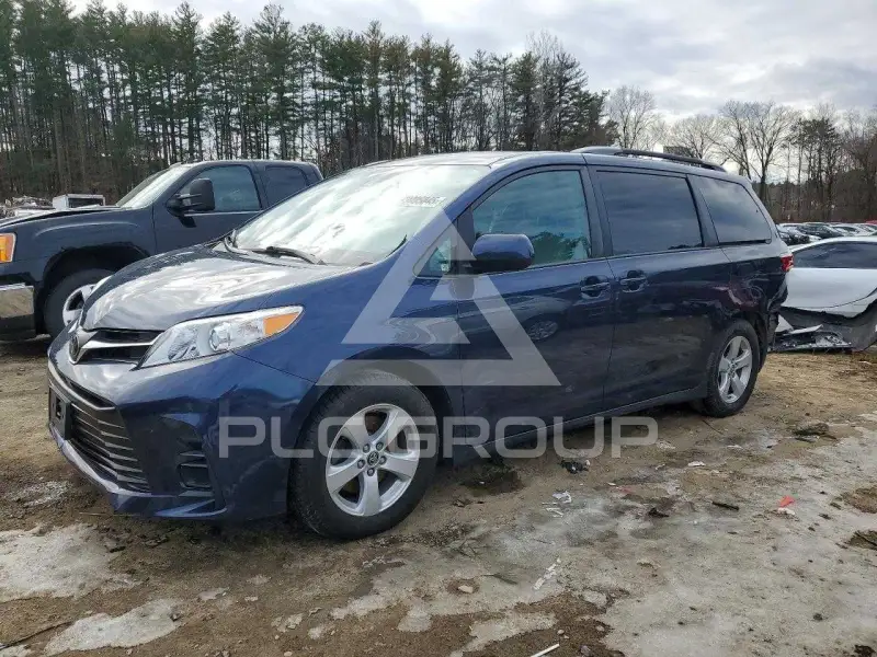 2019 Toyota SIENNA photo