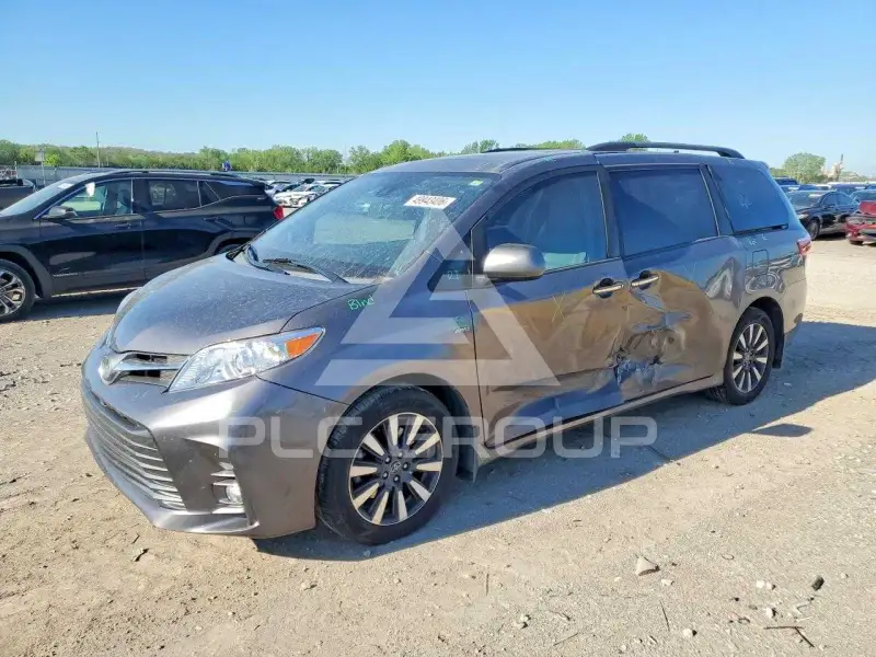 2019 Toyota SIENNA фото