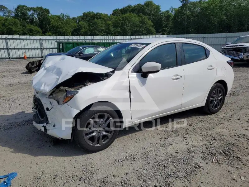2019 Toyota YARIS photo