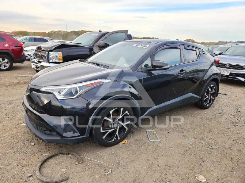 2019 Toyota C-HR photo