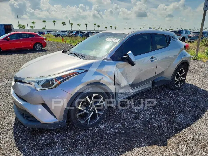 2019 Toyota C-HR photo