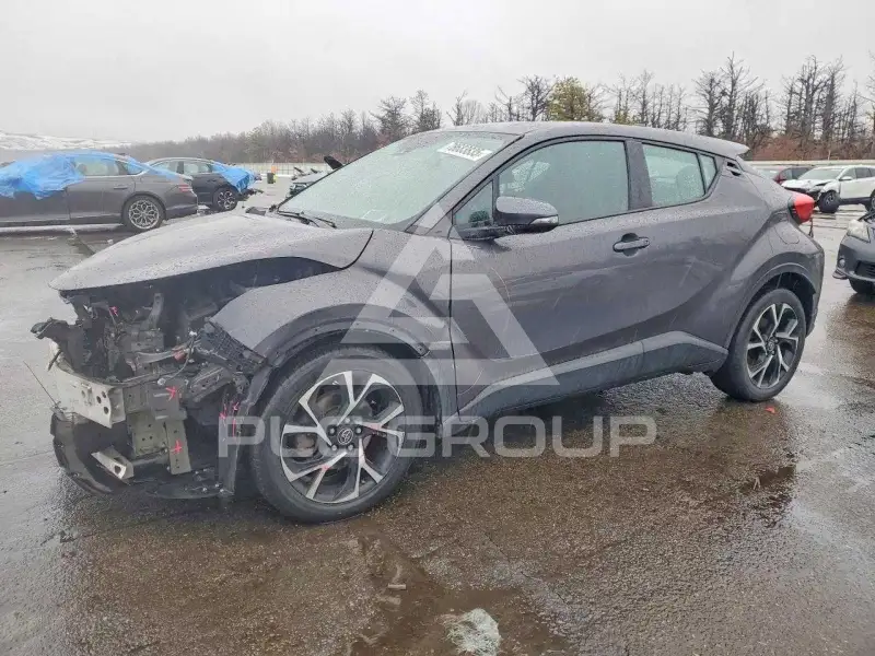2019 Toyota C-HR photo