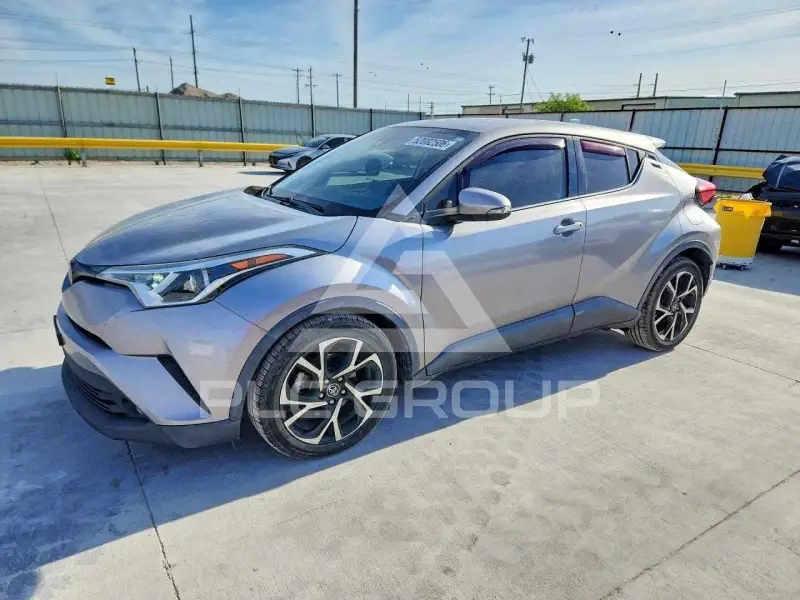 2019 Toyota C-HR photo