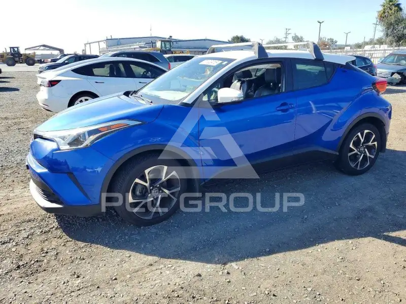 2019 Toyota C-HR photo