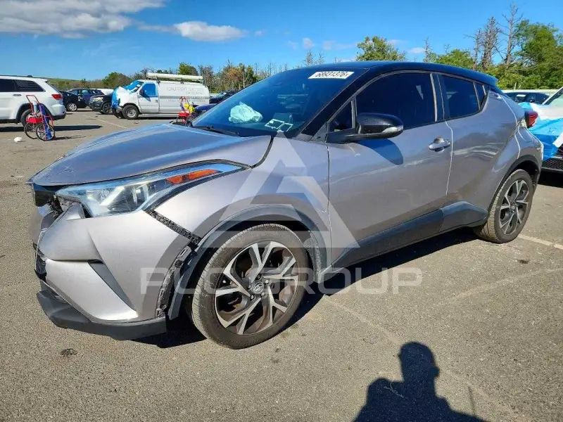 2019 Toyota C-HR photo