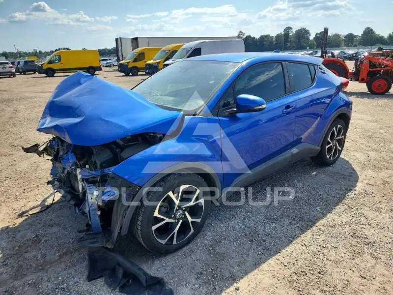 2019 Toyota C-HR photo