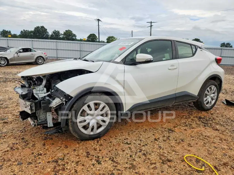 2019 Toyota C-HR photo