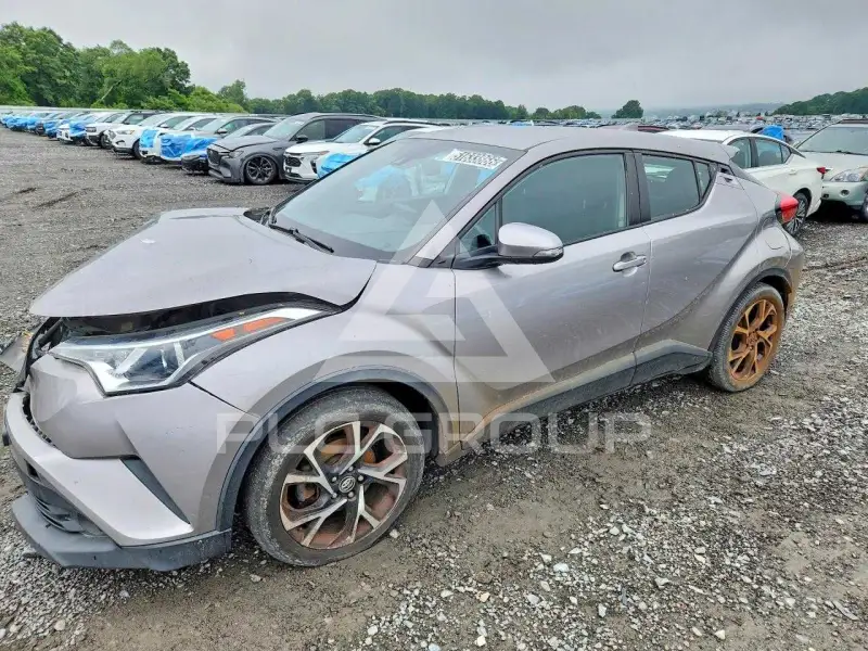 2019 Toyota C-HR photo