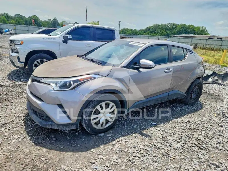 2019 Toyota C-HR photo