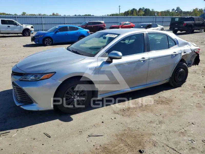 2019 Toyota CAMRY фото