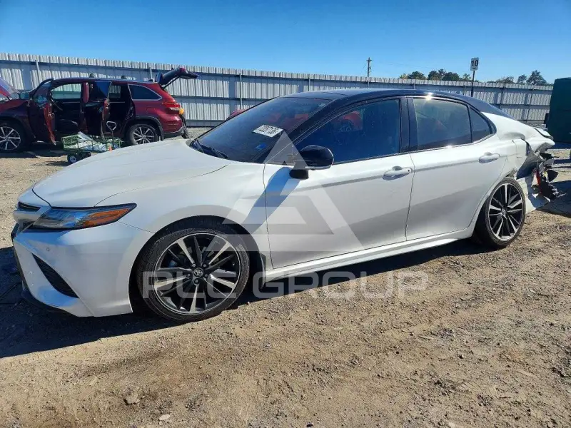 2019 Toyota CAMRY фото