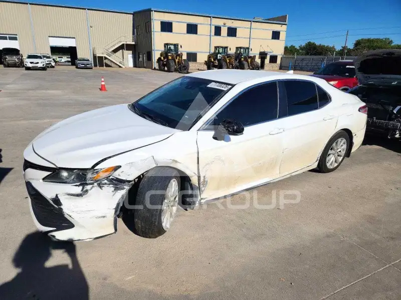 2019 Toyota CAMRY фото