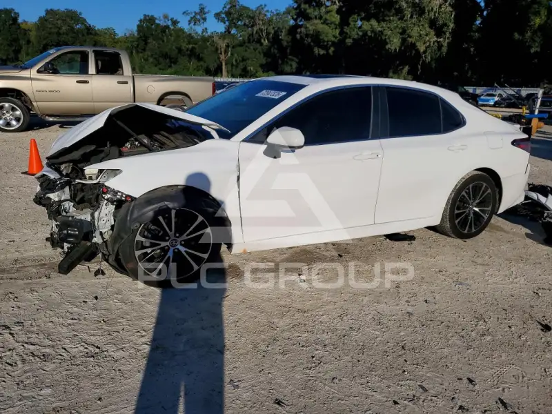 2019 Toyota CAMRY фото