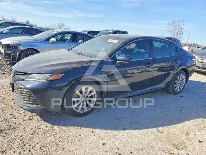 2019 Toyota CAMRY фото