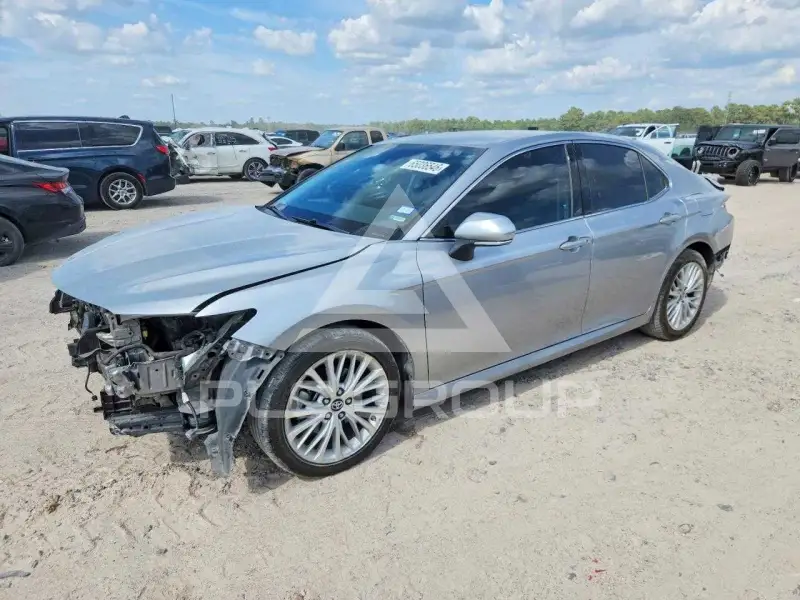 2019 Toyota CAMRY фото