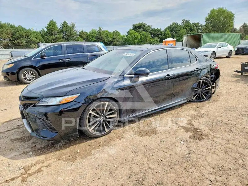 2019 Toyota CAMRY фото