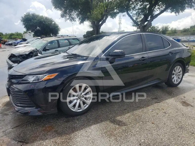 2019 Toyota CAMRY фото