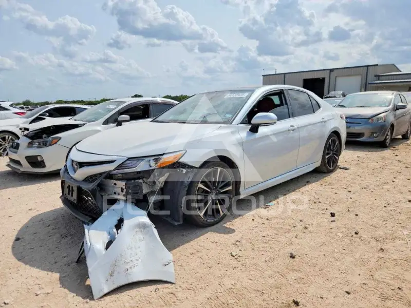 2019 Toyota CAMRY фото