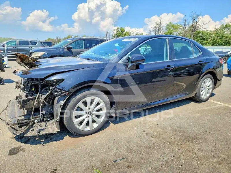 2019 Toyota CAMRY фото