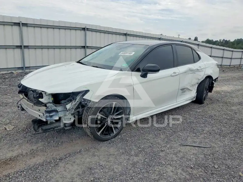 2019 Toyota CAMRY фото