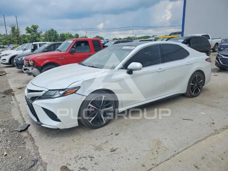 2019 Toyota CAMRY photo