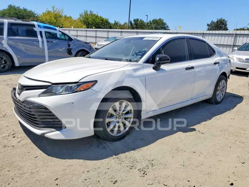 2019 Toyota CAMRY фото