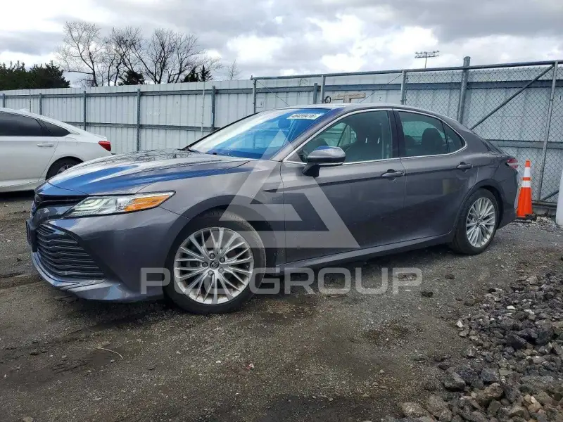 2019 Toyota CAMRY фото