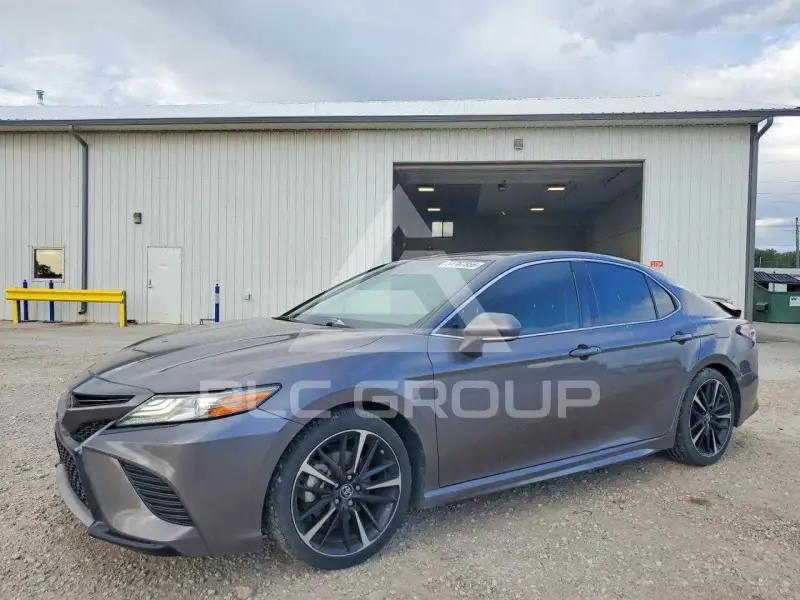 2019 Toyota CAMRY фото