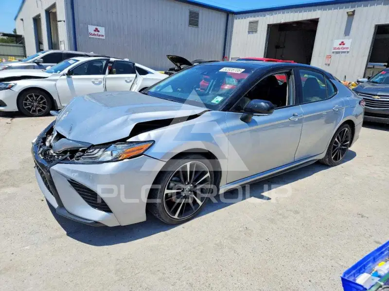 2019 Toyota CAMRY фото
