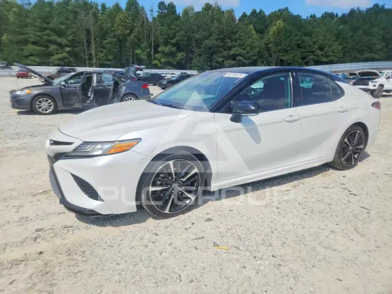 2019 Toyota CAMRY фото