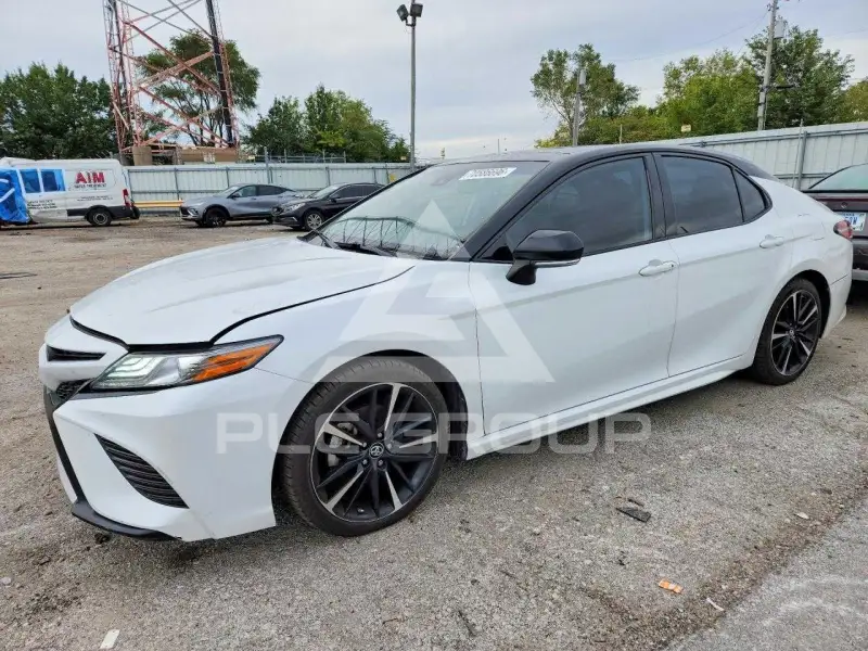 2019 Toyota CAMRY фото