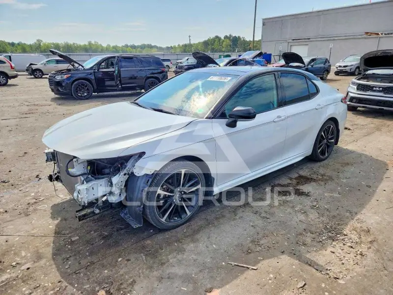 2019 Toyota CAMRY фото