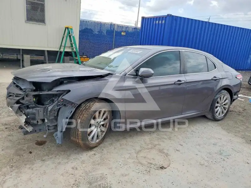 2019 Toyota CAMRY фото