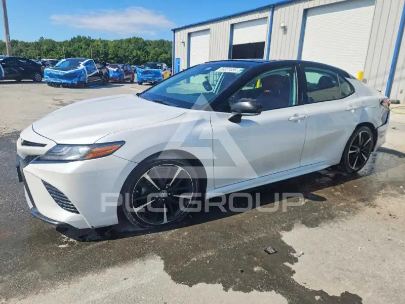 2019 Toyota CAMRY фото