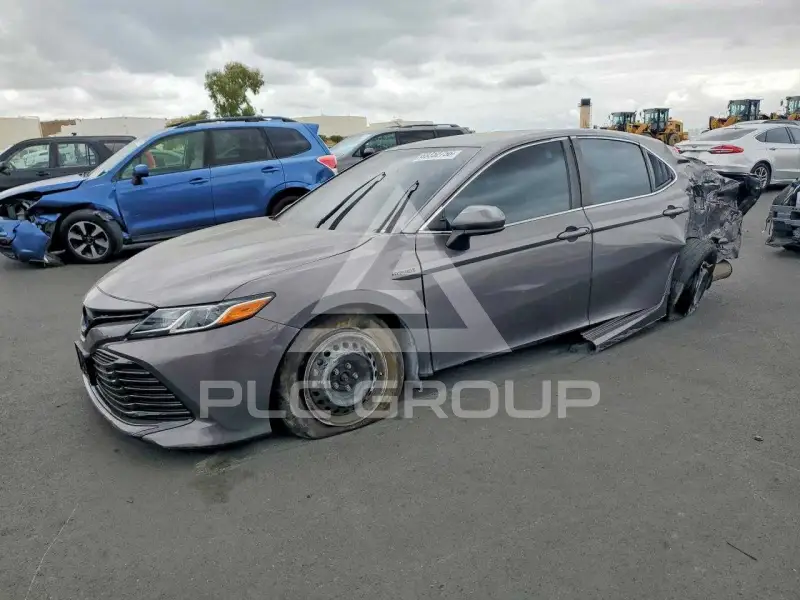 2019 Toyota CAMRY фото