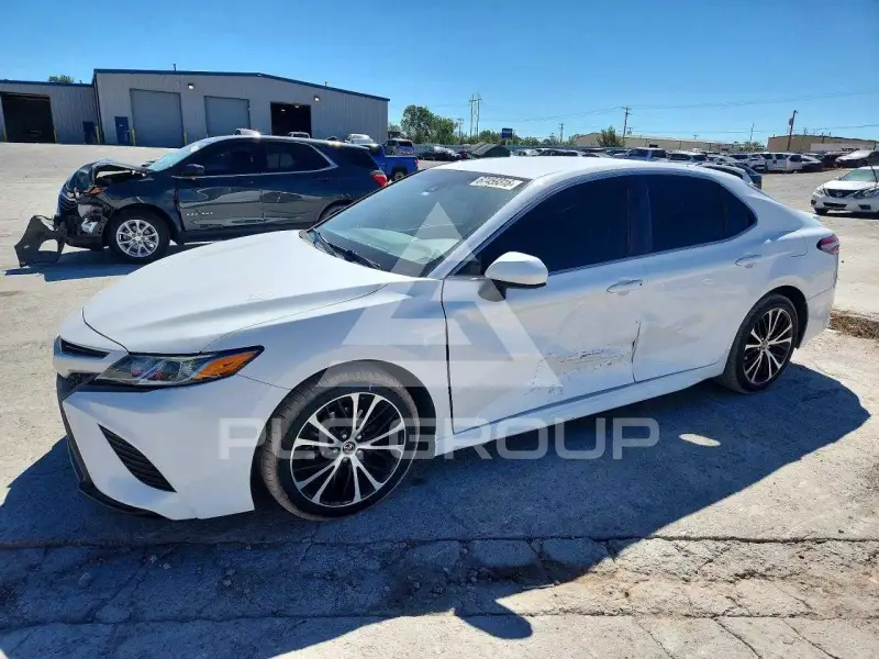 2019 Toyota CAMRY фото
