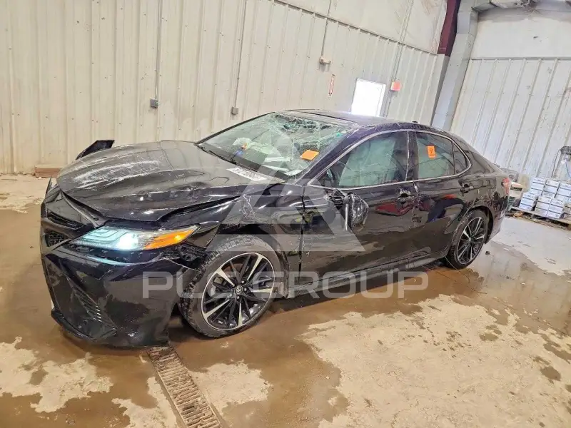 2019 Toyota CAMRY фото