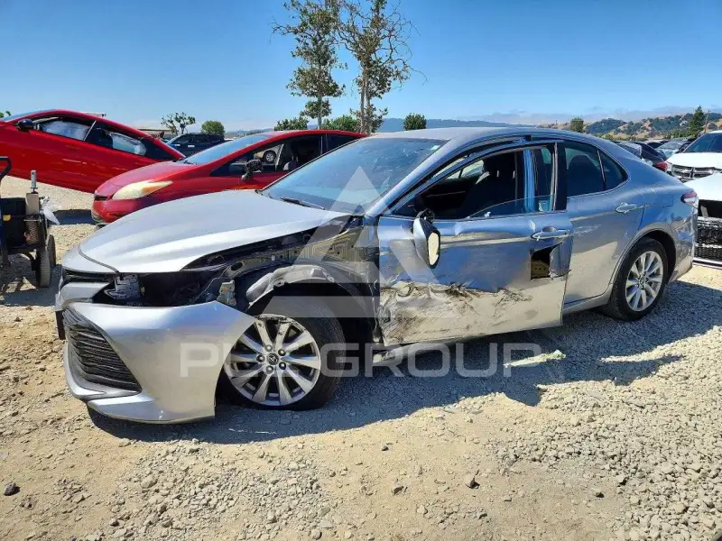 2019 Toyota CAMRY фото
