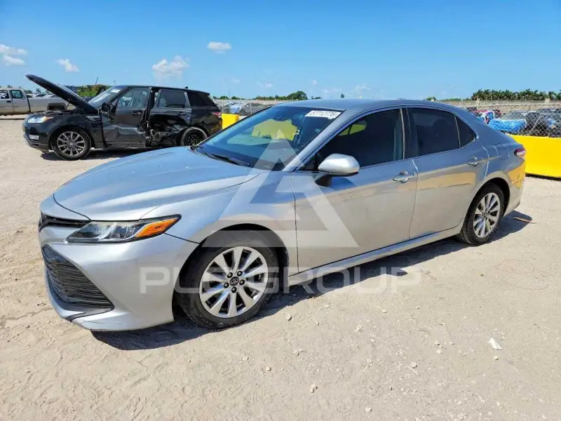 2019 Toyota CAMRY фото
