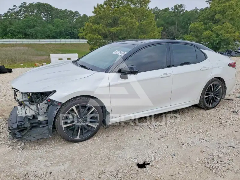 2019 Toyota CAMRY фото
