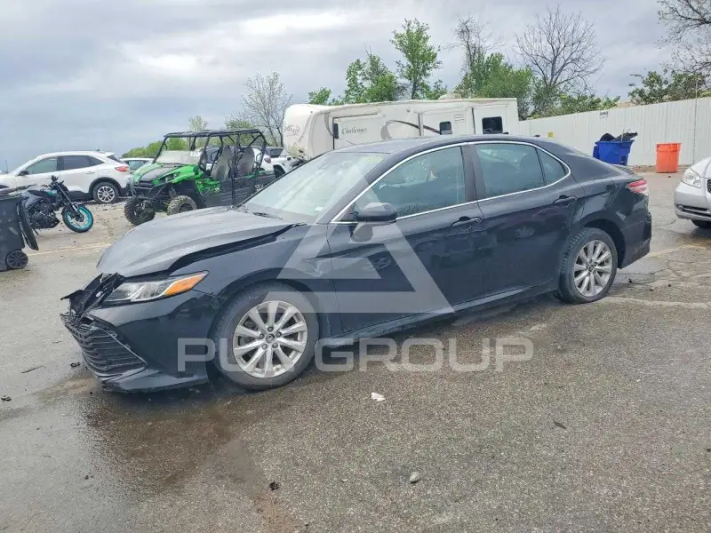 2019 Toyota CAMRY фото