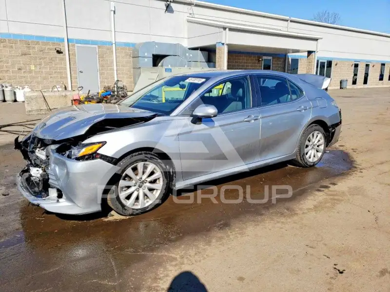 2019 Toyota CAMRY фото