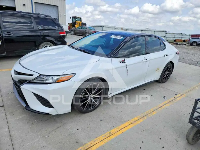 2019 Toyota CAMRY photo