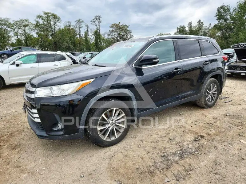2019 Toyota Highlander фото