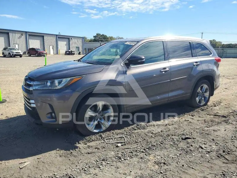 2019 Toyota Highlander фото