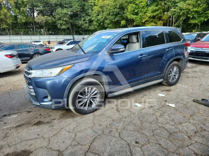 2019 Toyota Highlander photo